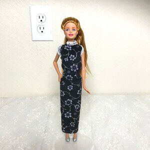 Mattel 2016 Barbie H38HF DKB62 Golden Blond Rerooted Hair Blue Eyes Rigid Body